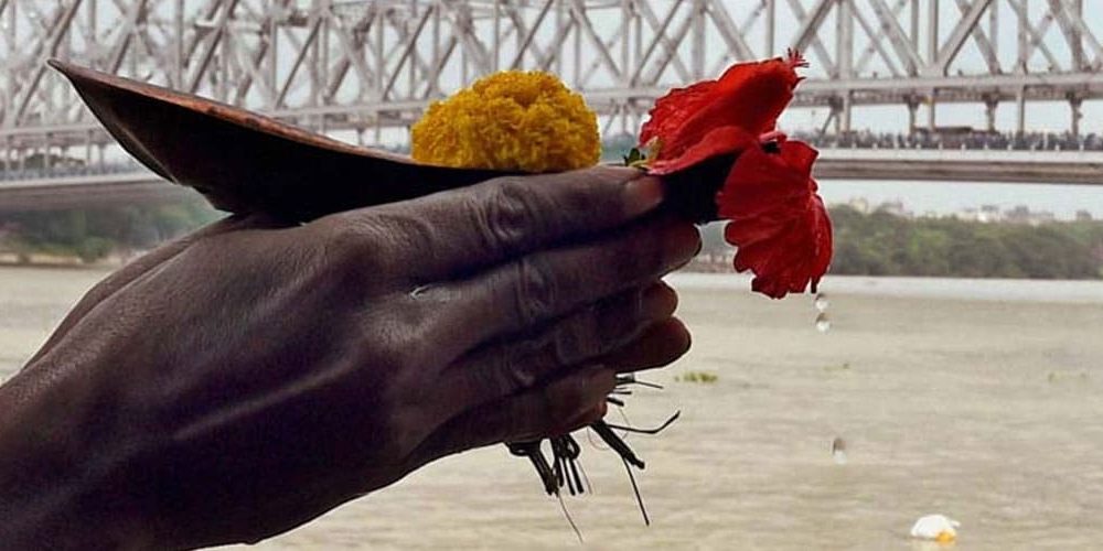 মহালয়ায় তর্পণ এবং পিতৃপক্ষে শ্রাদ্ধ | সববাংলায়