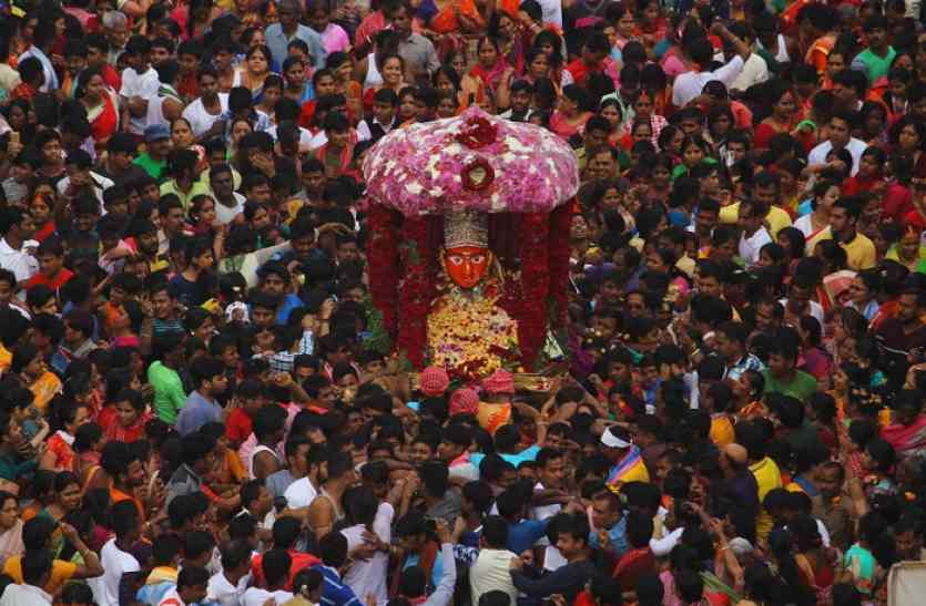 সালকিয়ার শীতলা মাতার স্নানযাত্রা