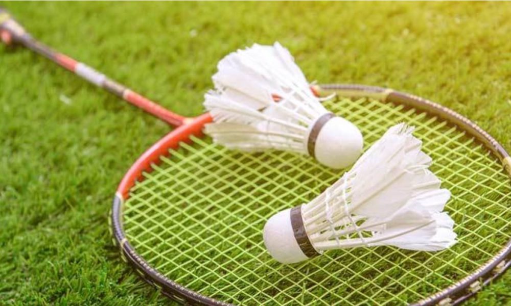 ব্যাডমিন্টন খেলা
