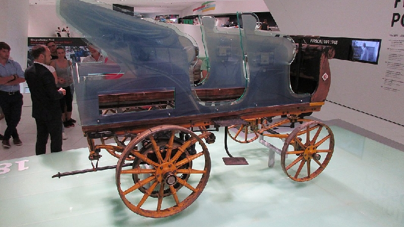 বিশ্বের প্রথম ইলেকট্রিক গাড়ি